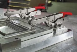 Bessey Horizontal Toggle Clamp with Open Arm and Horizontal Base Plate