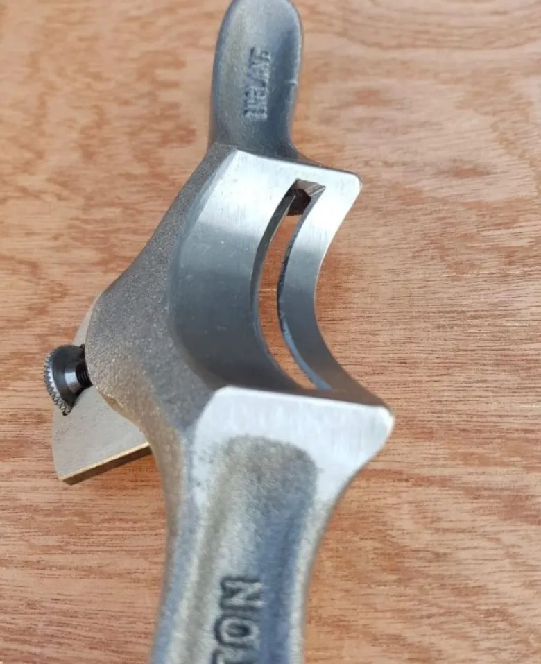 Clifton 550 10'' Concave Spokeshave