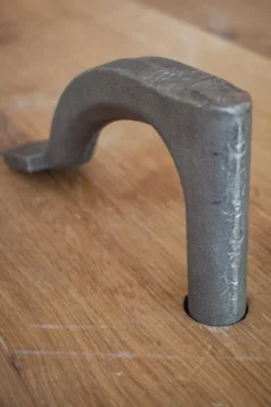 Crucible Iron Holdfast