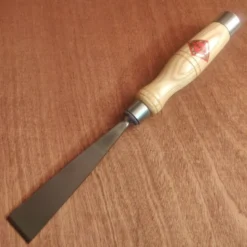Henry Taylor No. 1 Allongee Chisel - 1 1/4'' (32mm)