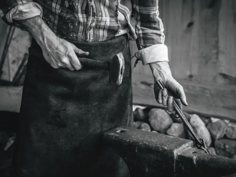 Mortise & Tenon Magazine - Issue 10