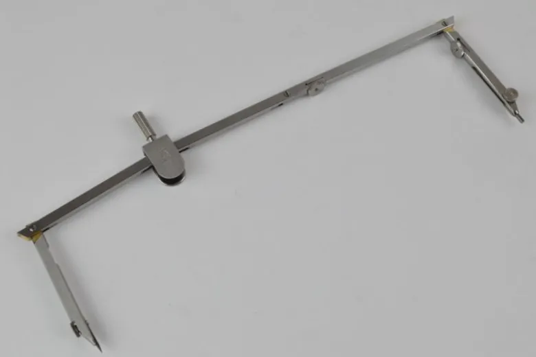 Shinwa Compass with Pencil Lead