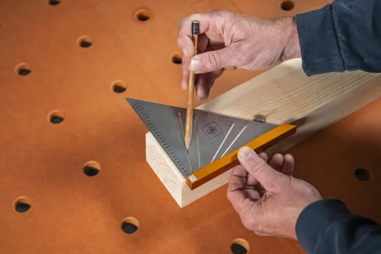 UJK Compact Angle Square - 125mm