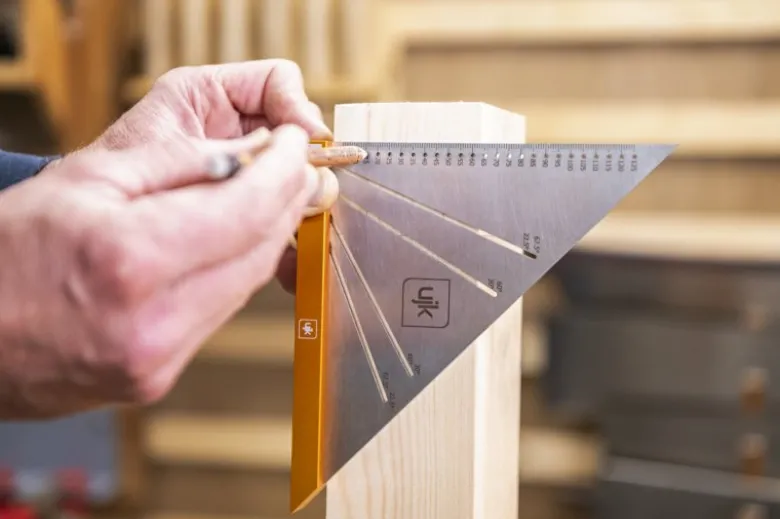 UJK Compact Angle Square - 125mm