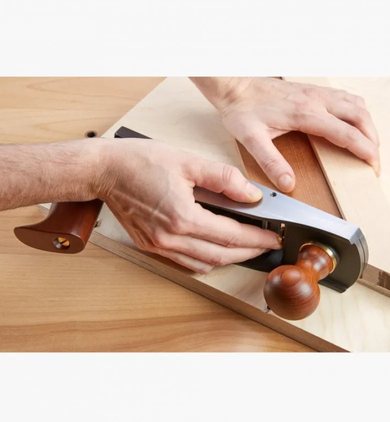 Veritas Low-Angle Smoothing Plane + PM-V11 Blade