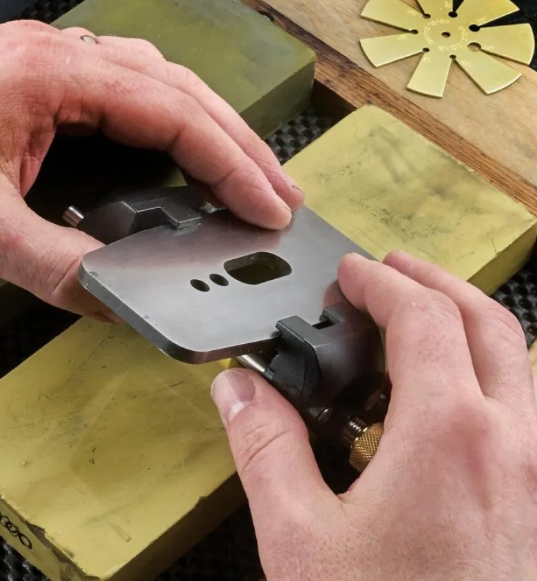 Veritas Side-Clamping Honing Guide